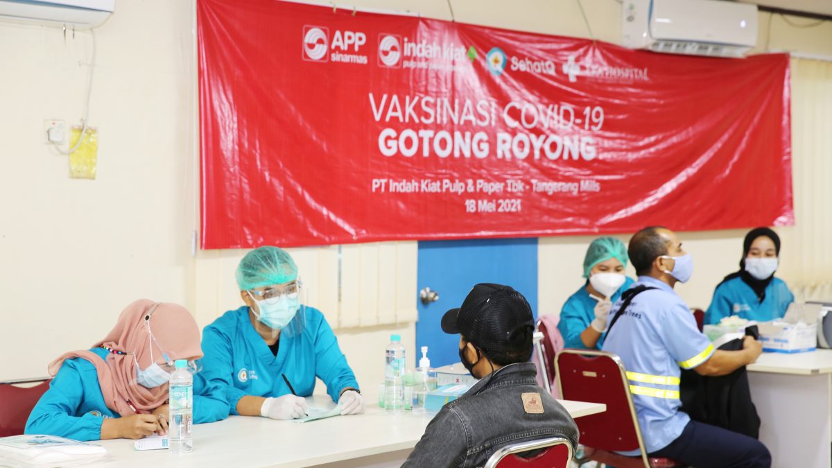 Kawasan  Industri Jababeka Mendapat Giliran Vaksin, Jokowi Optimis Roda Perekonomian Nasional Kembali Bergerak