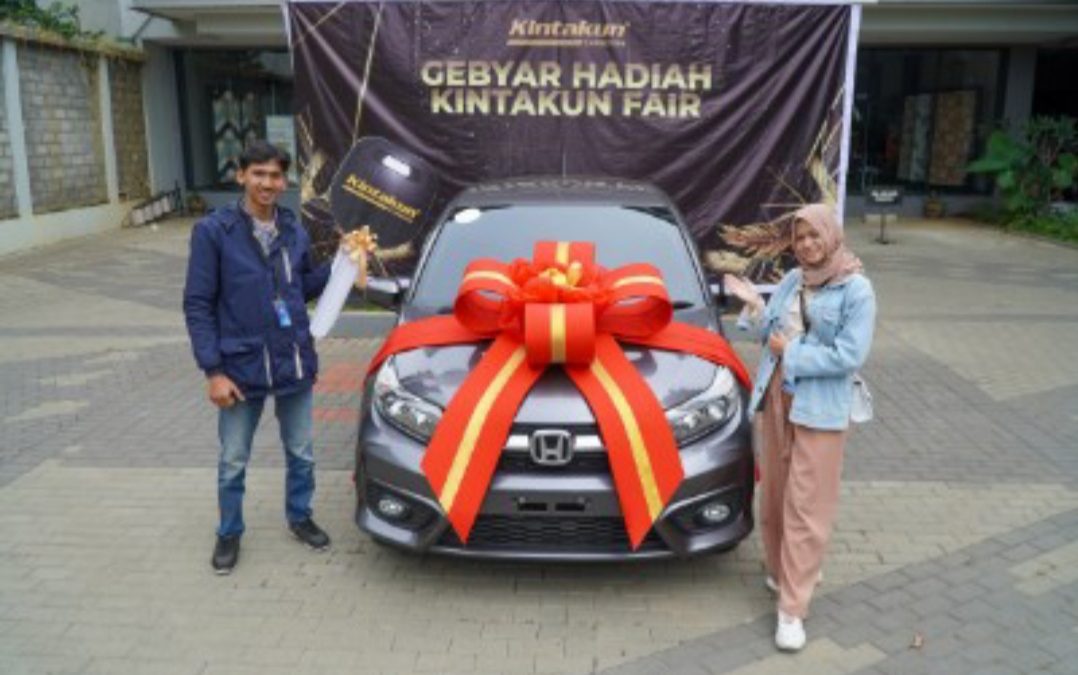 Mahasiswa Asal Sukabumi Pemenang Gebyar Kintakun Fair, Shock Dapat Mobil