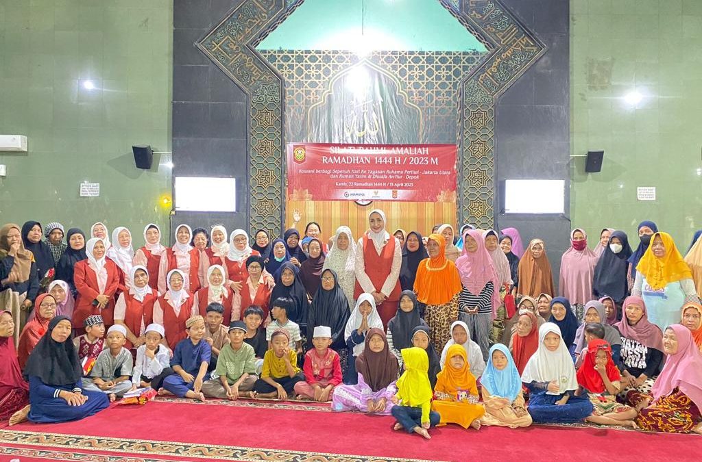 Kowani Gelar Amaliah Ramadan Di Kampung Nelayan Cilincing: Serahkan Bantuan Al Quran dan Sembako