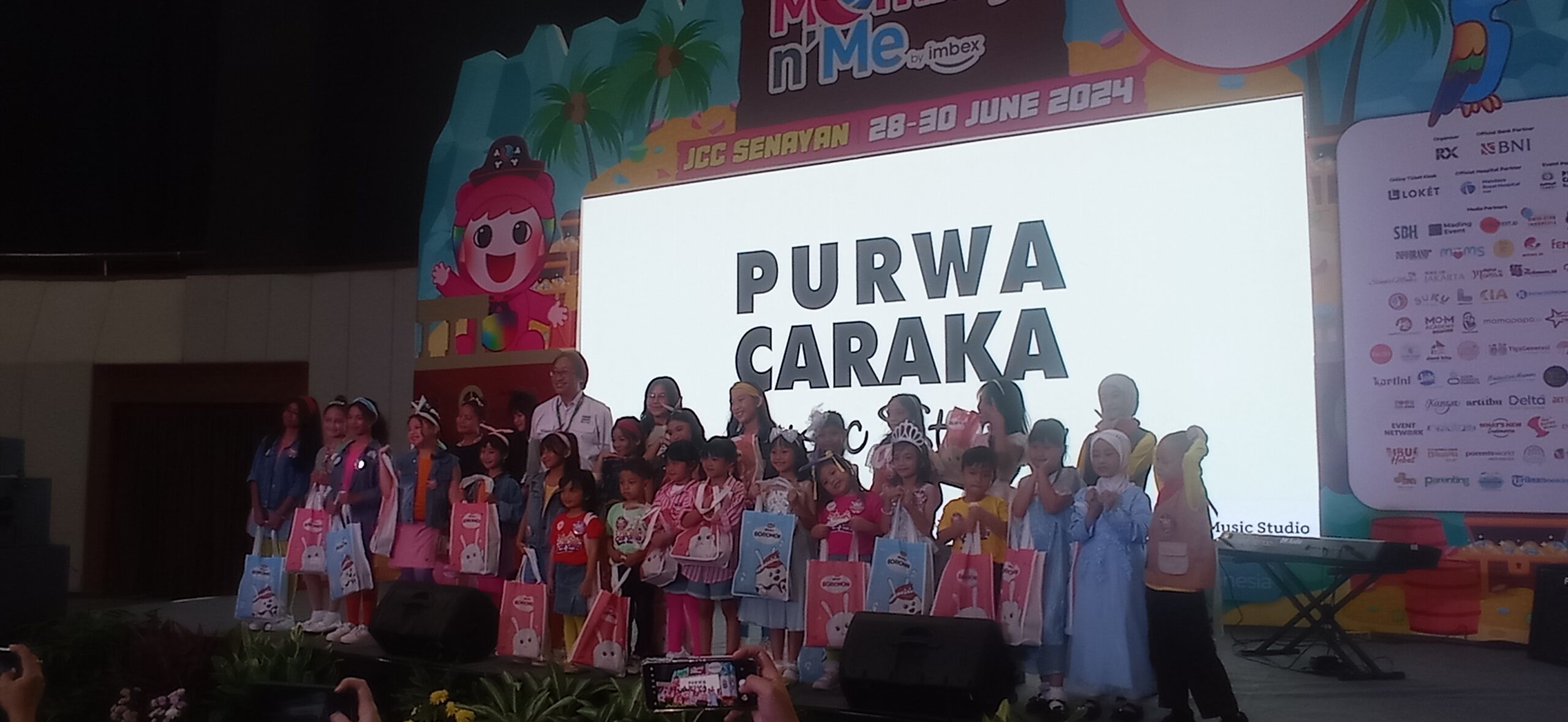 Tidak Hanya Butuh Pakaian, Susu dan Popok, Purwa Caraka Beri Wadah Tumbuhkan Keberanian Anak Agar Berani  ‘Perform’