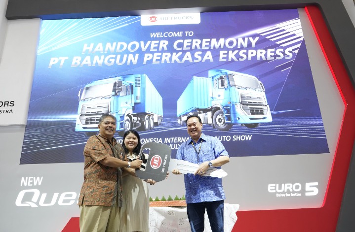 Dukung Bisnis Logistik di Indonesia, UD Trucks dan Astra UD Trucks Serahkan Armada Baru Kepada BPE Group