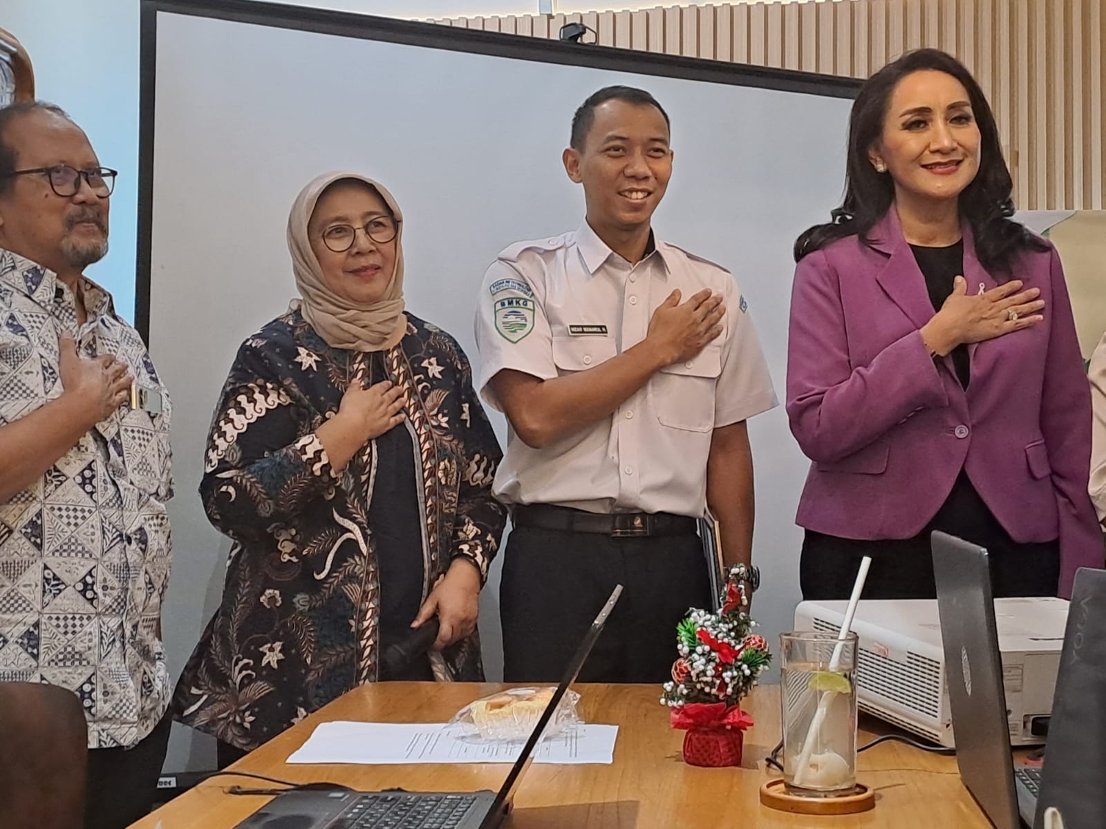 Pita Putih Indonesia Ajak Semua Pihak  Perhatikan Dampak Perubahan Iklim Pada Perempuan Dan Anak